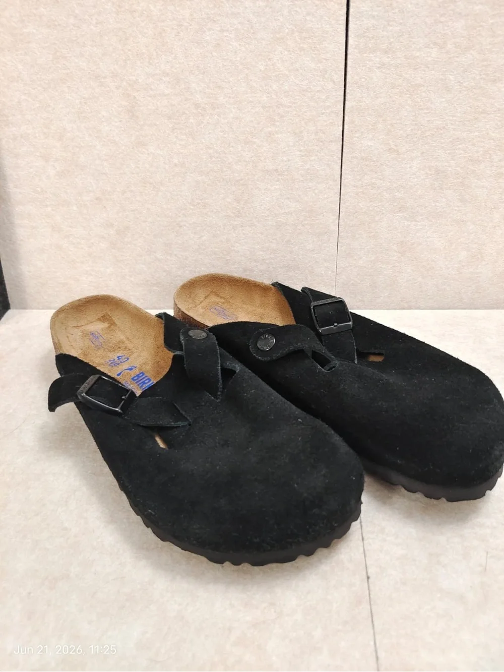 NWOB Birkenstock Boston Clog, Black, Women’s Size 9 - Picture 1 of 4